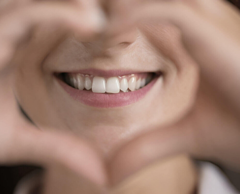 5 Simple Habits for a Healthier Smile